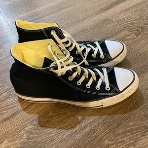 Converse Chuck Taylor High Tops size 11.5